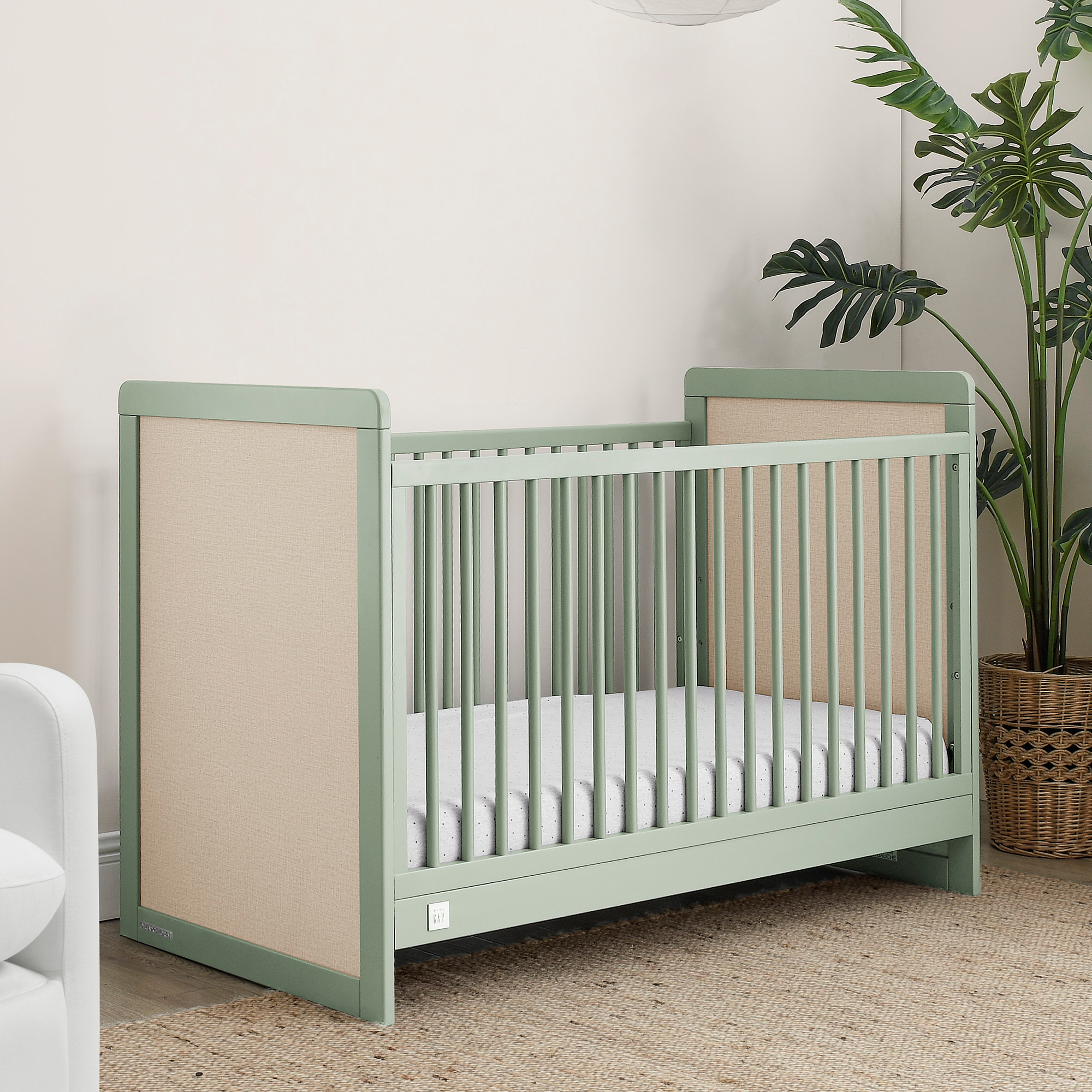 babyGap Liam 4-in-1 Convertible Crib